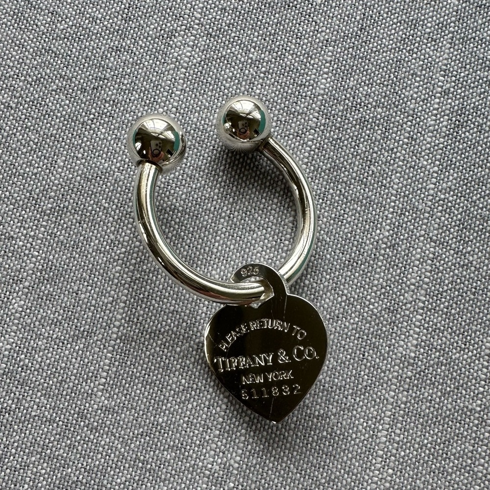 Tiffany & Co. Silver Key & Card Holder with Heart Charm